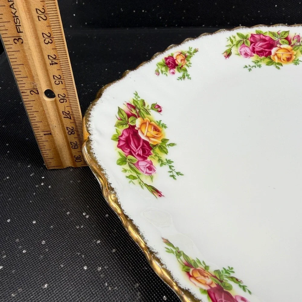 Royal Albert Old Country Roses Platter Plate Dish Bone China Gold Trim England